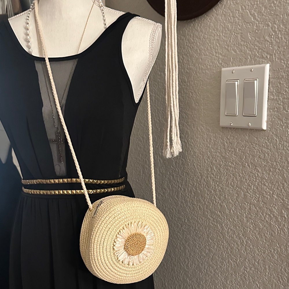 Floral Straw Crossbody Bag